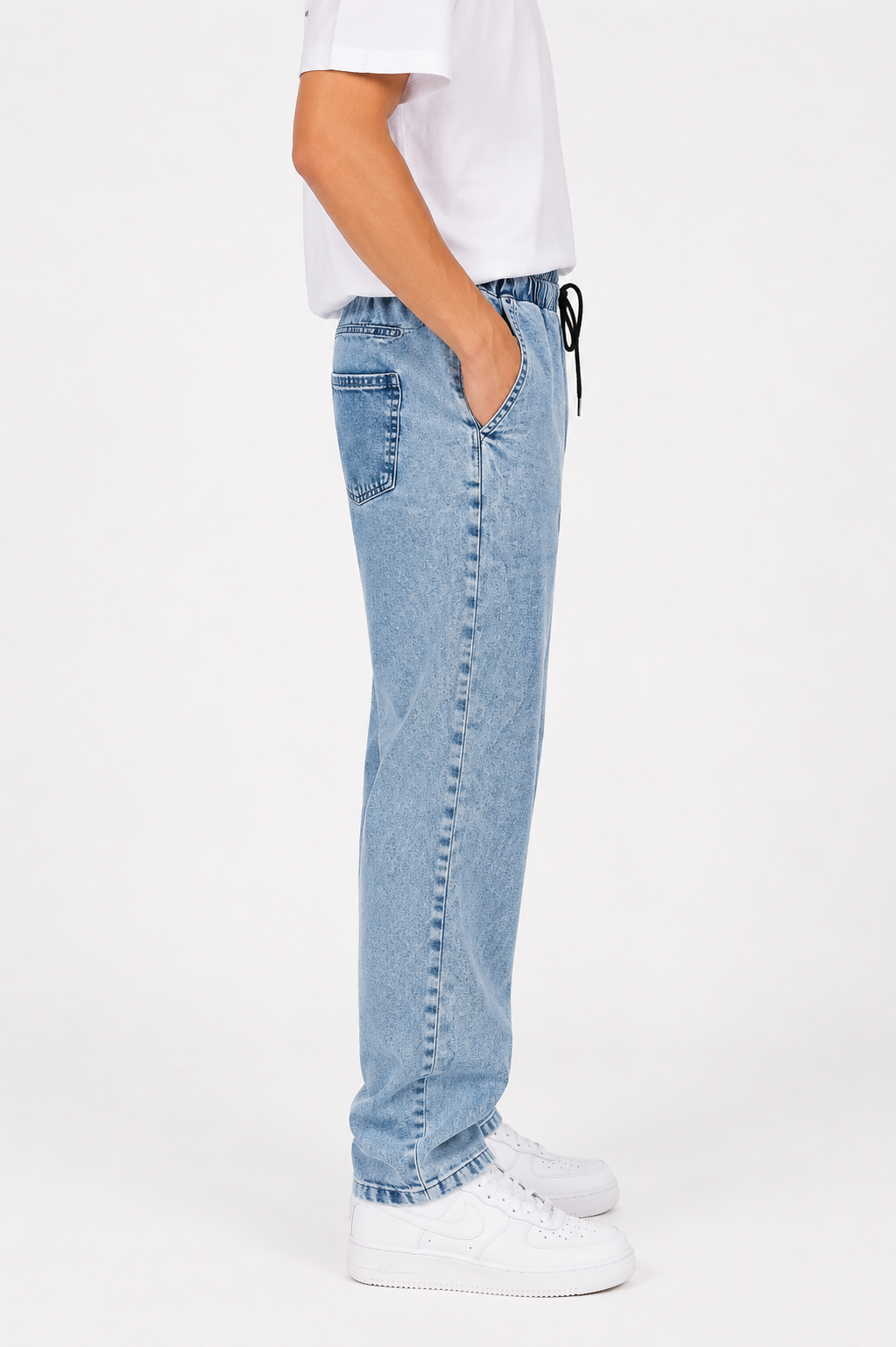 Nivora Collections | Light Blue Stonewash Loose Jeans for Men